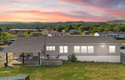 33 Andy's Xing, Chavies, KY 41727