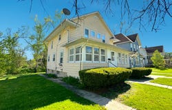 453 Addison Street, Elgin, IL 60120