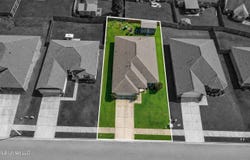 1883 Central Ridge Drive, Southaven, MS 38671