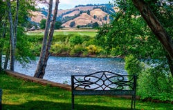 1884 WILD RIVER DR, Roseburg, OR 97470