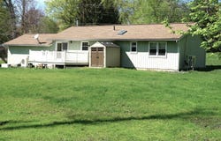 10 Aspinwall Rd, Red Hook, NY 12571