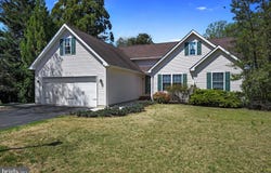 19 HUNTLEY Circle, DOVER, DE 19901