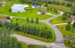 13884 White Pine Lane, Godfrey, IL 62035