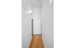 1910 SW 18TH AVE, Portland, OR 97201