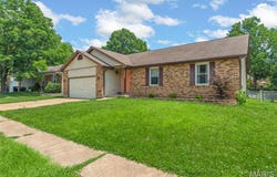 6206 Stratford Glen Court, Unincorporated, MO 63129