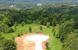 15 Freedom Estate Rd, Clarkson, KY 42726