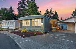 570 N 10TH AVE, Cornelius, OR 97113