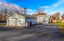13305 Lakeview Drive, Carlton, NY 14571