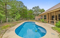 267 Corral RD, Smithville, TX 78957