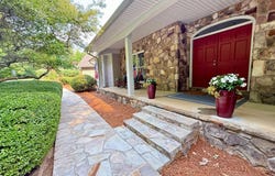 2611 COLEMAN ROAD, ANNISTON, AL 36207