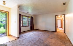 6485 Carolyn, Rex, GA 30273