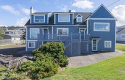 3310 NW Jetty Avenue, Lincoln City, OR 97367