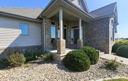 15228 E Holland Drive, Mt Vernon, IL 62864