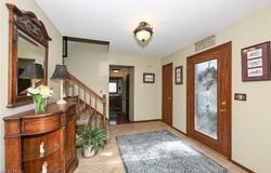 8424 N Bluff Drive, Broadview Heights, OH 44147