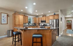 4 Meadowfield Circle, Eagle Point, OR 97524
