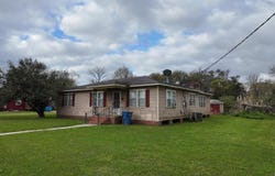 411 Claiborne St, New Roads, LA 70760