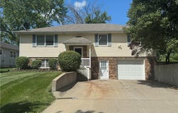 616 S Prairie Street, Maryville, MO 64468