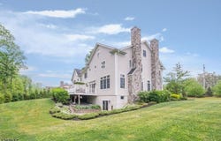 75 Keystone Ct, Bernards Twp., NJ 07920-1352