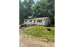 3603 Karnes Road, St Joseph, MO 64506