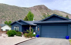 220 Parkside Dr, Bellevue, ID 83313