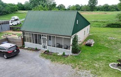 582 Cerulean Rd, CADIZ, KY 42211