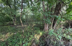 15 Cayuse Trail, Malvern, OH 44644