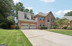 1496 Fallsbrook, Acworth, GA 30101