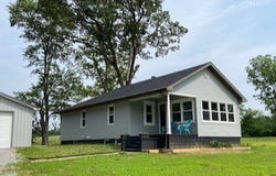 1162  IL Hwy 1, Carmi, IL 62821