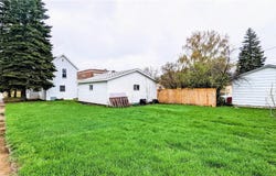 800 Burke Avenue, Harvey, ND 58341