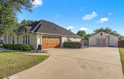 313 Polo Pony, Liberty Hill, TX 78642