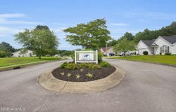 122 Fairmount Way, New Bern, NC 28562