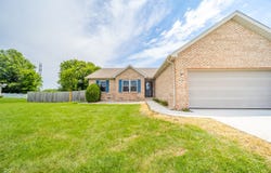 6746 Knoll Crest Way, Pendleton, IN 46064