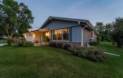 6158 Sycamore St, Greendale, WI 53129