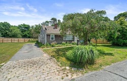 4 Thach Lane, Hyannis, MA 02601