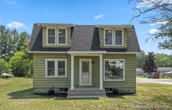 1408 E Pine Hill Avenue, White Cloud, MI 49349