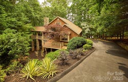 201 W Chimney Crossing, Hendersonville, NC 28739
