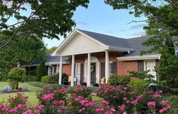 155 BENT GRASS Drive, Roswell, GA 30076