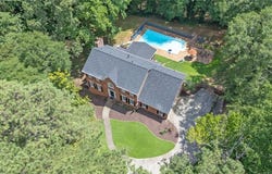 10560 Haynes Bridge Road, Alpharetta, GA 30022