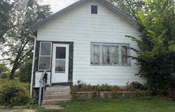 121 S Foster Avenue, Ottumwa, IA 52501