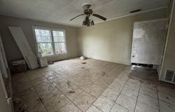108 N Paul St, Gladewater, TX 75647