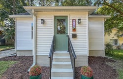 913 W Tremont Street, Champaign, IL 61821