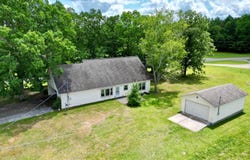 31 SHERWOOD Pl, Haleyville, AL 35565
