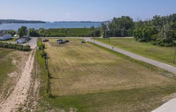 5535 John Street, Onekama, MI 49675