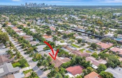 2313 NE 17th Ave, Wilton Manors, FL 33305