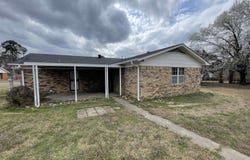 1346 Glenmere Circle, Malvern, AR 72104