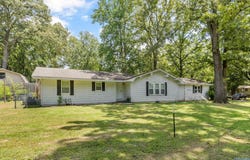 1956 Audubon Circle SW, Hartselle, AL 35640
