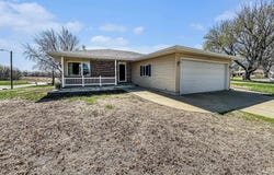1732 N 10th Street, Nebraska City, NE 68410