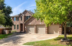 2407 Silver Spur LN, Leander, TX 78641