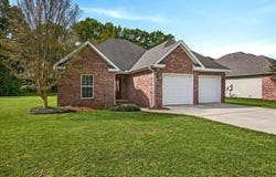 8 Amyden Court, Laurel, MS 39443