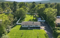 5 Old Farmers Rd, Washington Twp., NJ 07853-5105